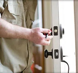 Town Center Locksmith Shop Liberty, MO 816-355-4027 - 4-Locksmith-Service