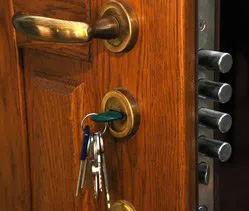 Town Center Locksmith Shop Liberty, MO 816-355-4027 Town Center Locksmith Shop Liberty, MO 816-355-4027 - 6-Lock-Change